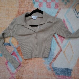 Elegant Beige Ribbed Cardigan